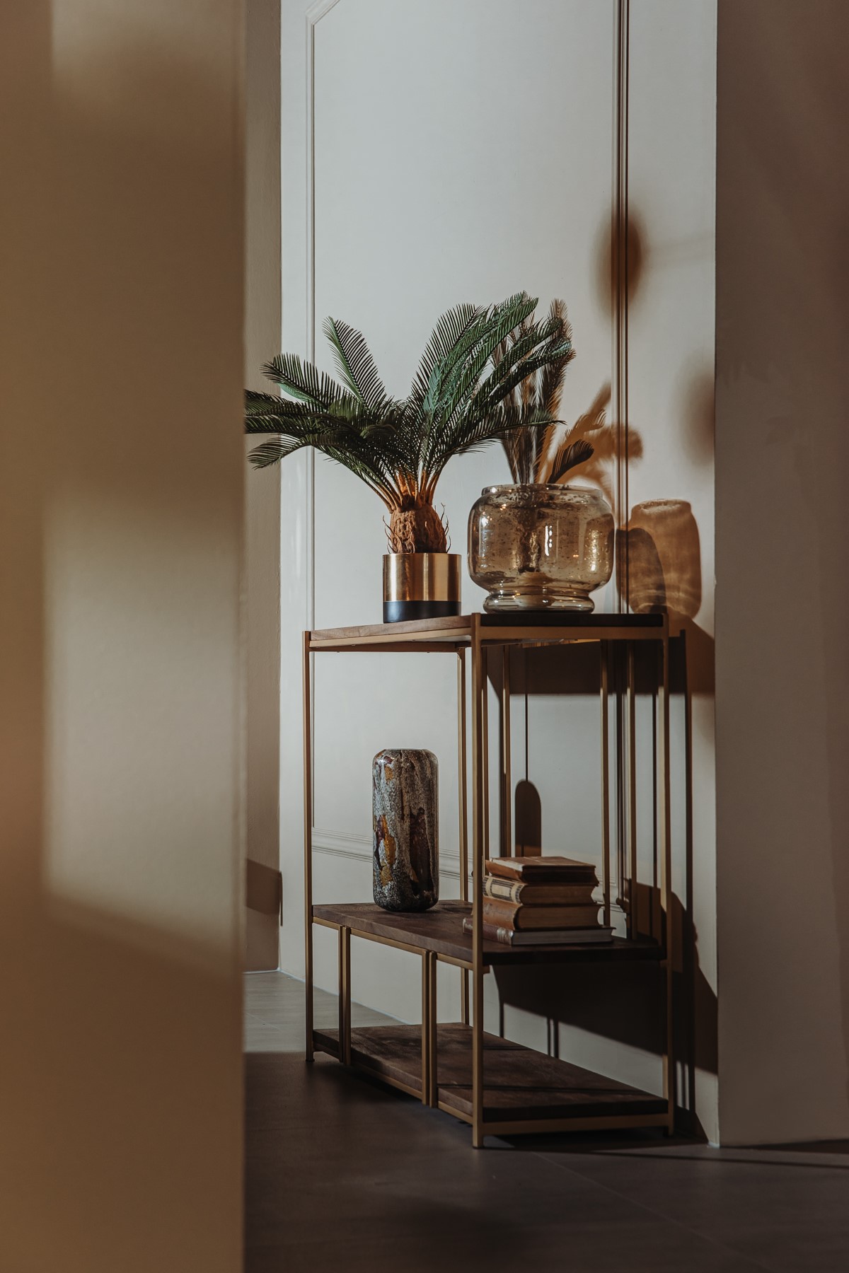 Belvedere niedriges Bücherregal aus Mango Holz