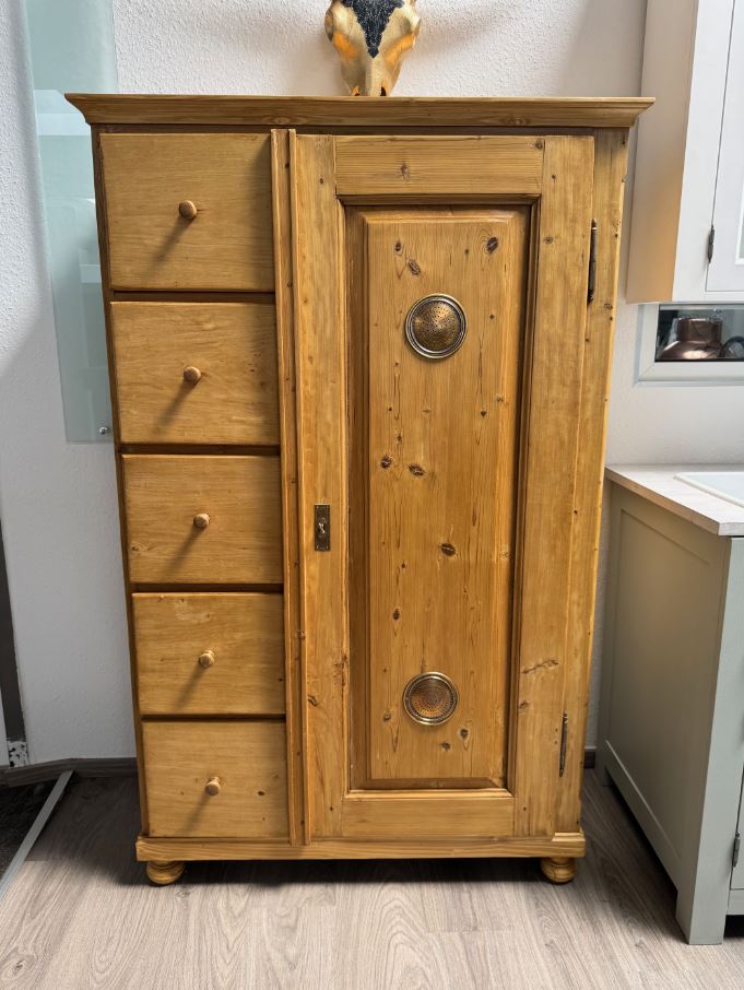 Gründerzeit Brotschrank Weichholz antike Schränke Weichholzmöbel