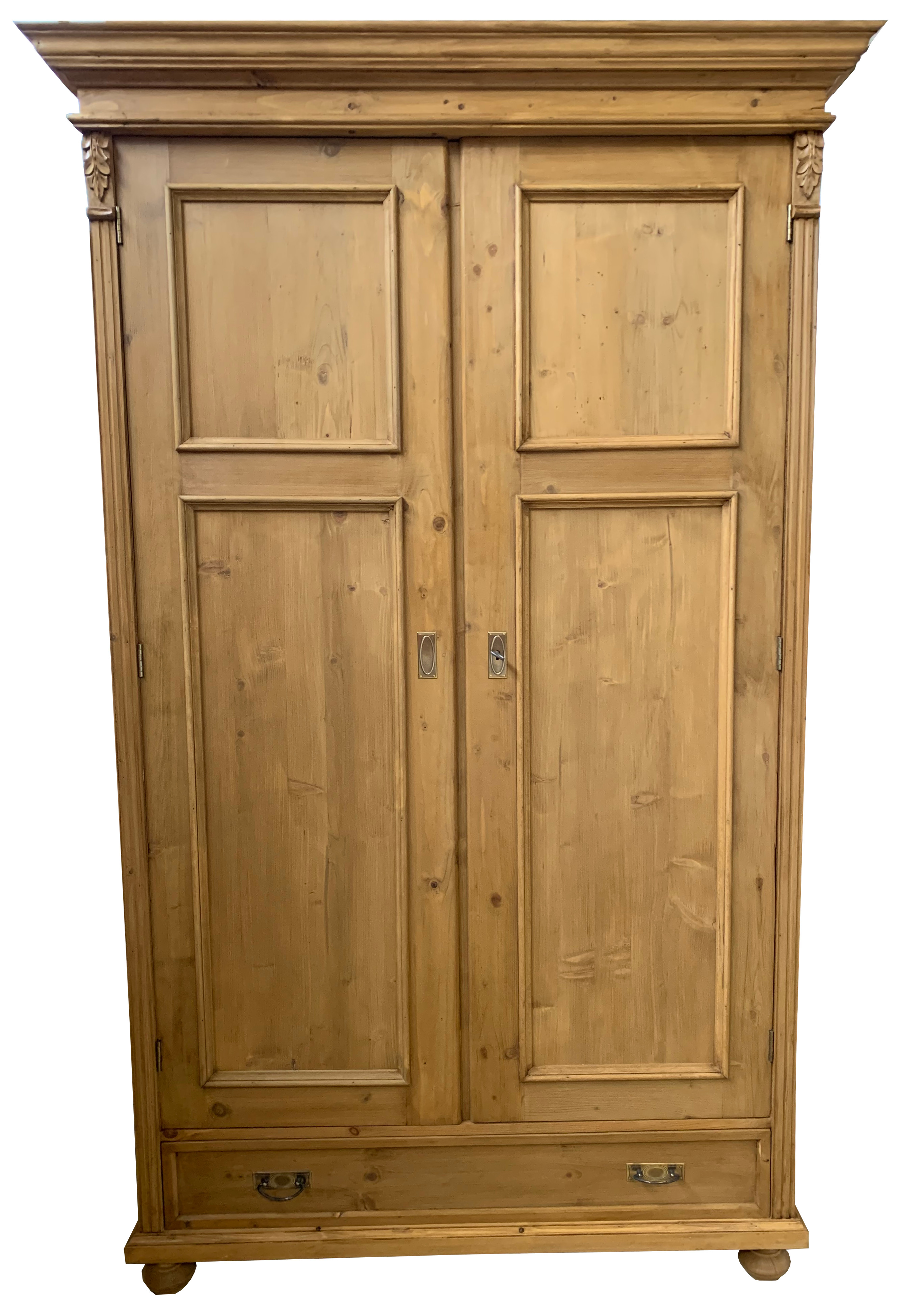 Gründerzeit Kleiderschrank aus Weichholz