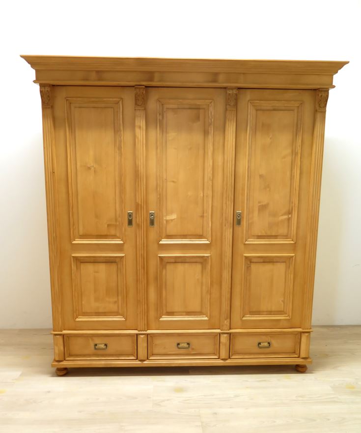 Premium Landhaus Kleiderschrank 3-türig, Massivholz Schrank im Landhaus Stil