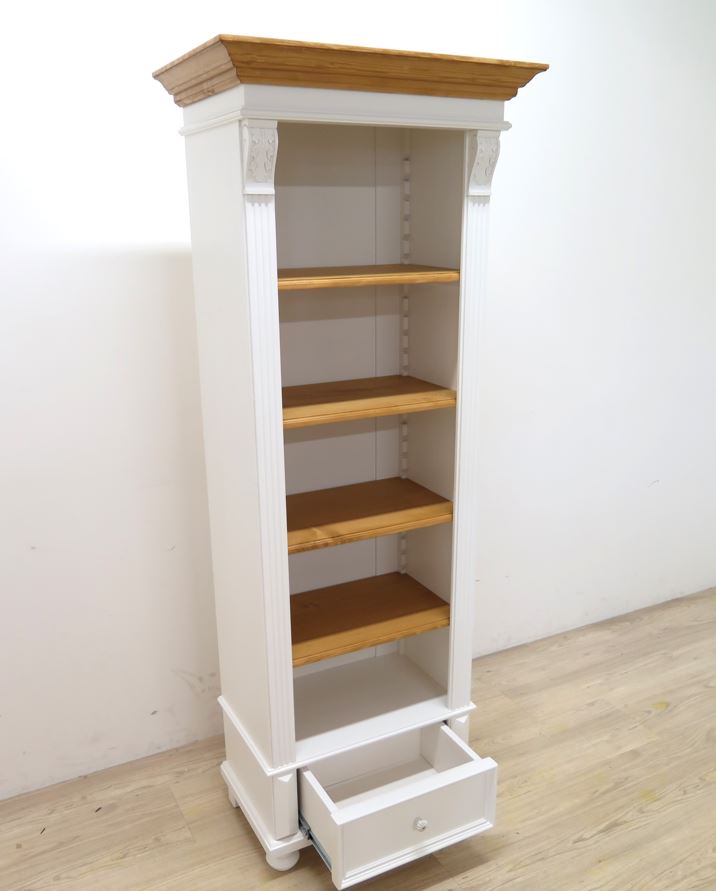 Premium Bücherregal Massivholz – Weiß mit gewachstem Kranz & Regalböden